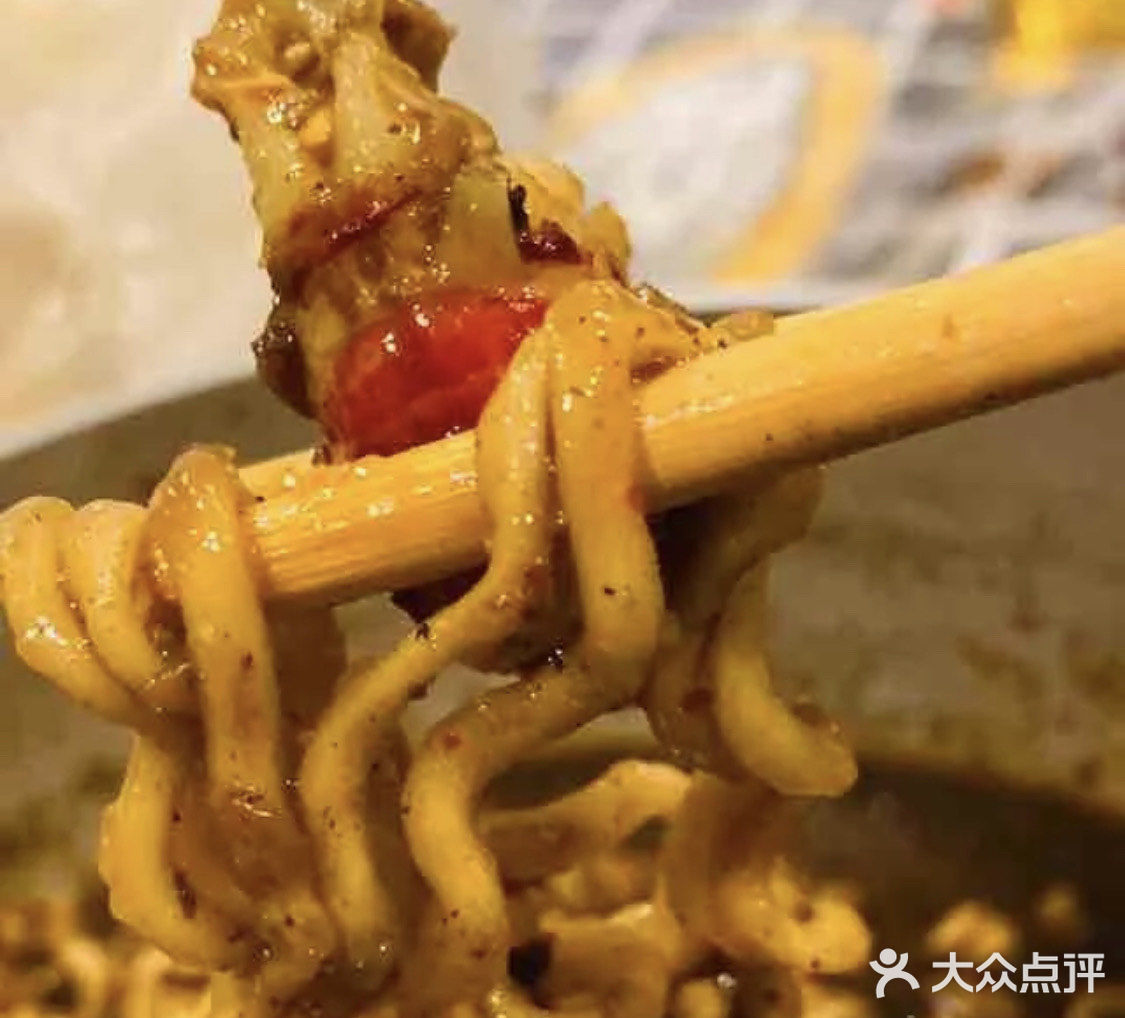 他们家的小龙虾 我不舍不弃很多年