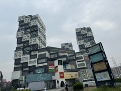 -资和信百货商场