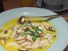 -蜜桃餐厅·伴山(海岸城店)