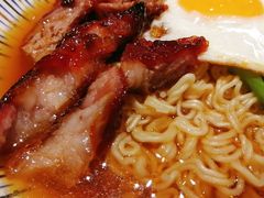 叉烧煎蛋出前一丁-龙记香港茶餐厅(久光百货店)