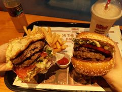 -The Habit Burger Grill 哈比特汉堡(复兴soho店)