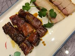 烧排骨拼烧肉-轩记海鲜餐厅·四十五年老字号·经典粤菜(西区彩虹店)