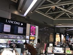 -日上免税店(三径路t3店)