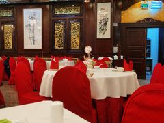 大堂-九花山烤鸭店