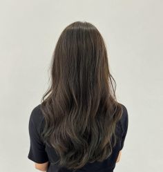 -十六番发型师事务所