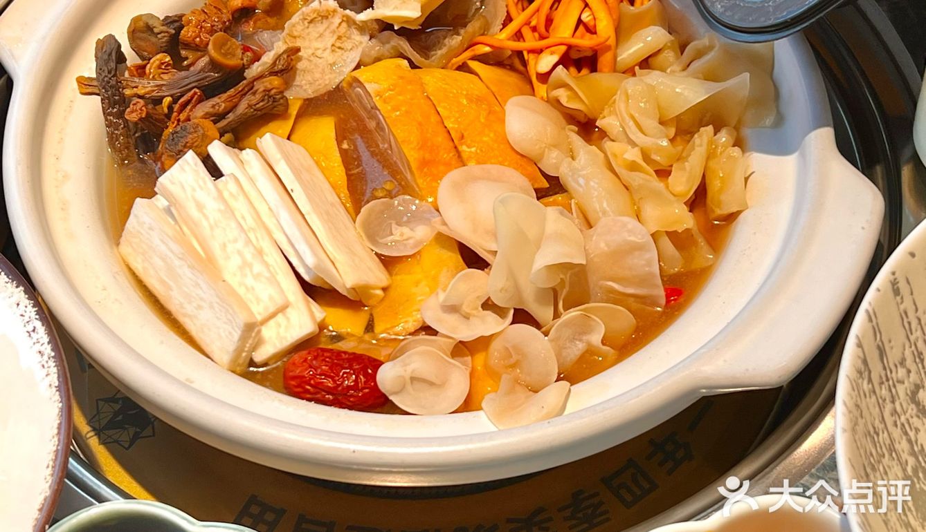 恭喜这位女士！！实现榴莲自由快乐！！