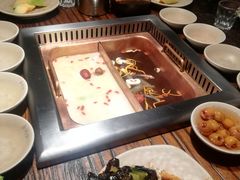 -老牌坊云南鱼豆花火锅(嵩山店)