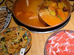 -洱火云南酸菜牛肉火锅(石景山当代商城店)