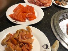 三文鱼-钱小奴海鲜自助黑金店(杭州滨江龙湖店)