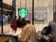 -星巴克臻选(南京金茂览秀城店)