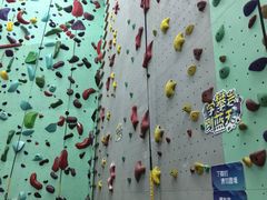 -蓝天攀岩-青少年训练(罗湖益田假日广场店)