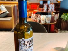 -耶里夏丽·丝路新疆菜·清真食品(徐汇南丹东路臻选店)