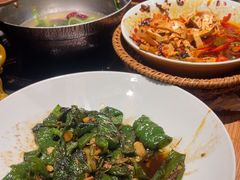 -吃饭皇帝大土家民族菜(正大广场店)