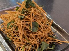 徐州香菜拌散子-7只羊·鲜羊肉串·地锅鸡精酿(玄武墨香路店)