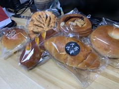 嚼劲日式盐面包-富贵面包公司(运河店)