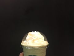 -星巴克(洛阳中州路王府井店)