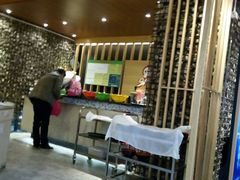 -鸿通城购物中心