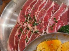 -明洞阿姨·韩式酱蟹烤肉·创意料理(三元桥店)