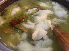 -周鱼小馆石锅酸菜鱼(活力汇店)