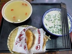 -穆得·老周家牛肉烧饼(普利街店)