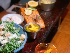 现烤三文鱼-THE CANNERY&JUJU 新鲜海鲜·牛排美食酒廊