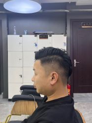 -藤野造型烫发染发