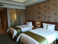 -南阳建业森林半岛假日酒店