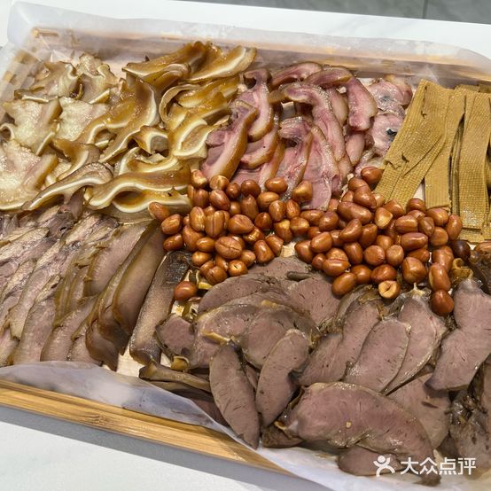 啃骨头砂锅居(华强北店)