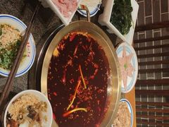 -小天鹅火锅·一线江景洪鼎旗舰店(洪崖洞店)