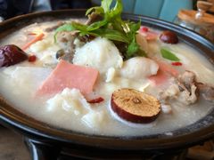 浓汤鱼片肥牛汤锅-良木缘咖啡西餐(蜀汉路店)