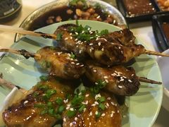 -虾弄弄海派小龙虾·牛羊蝎子火锅