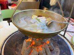 -江湖亮亮蒸虾大排档烤全羊清真(武汉总店)
