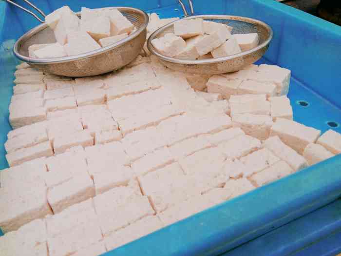 正宗高淳脆皮臭豆腐-"被飘出的"臭气"吸引而来.基本上如果新街.