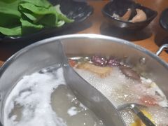 -呷哺呷哺(普陀乐购真北店)