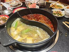 -沸炉重庆老火锅(军事博物馆店)