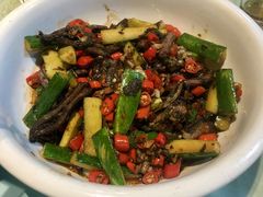 -昱龙大盆牛蛙馆(三兴街总店)