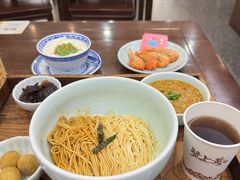 -蟹上黄·蟹黄面·江南糖水(人民广场店)