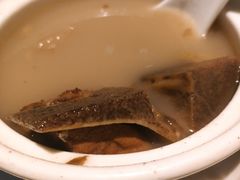 莲藕眉豆章鱼煲龙-汤城小厨•粤菜•靓汤(苏州街店)