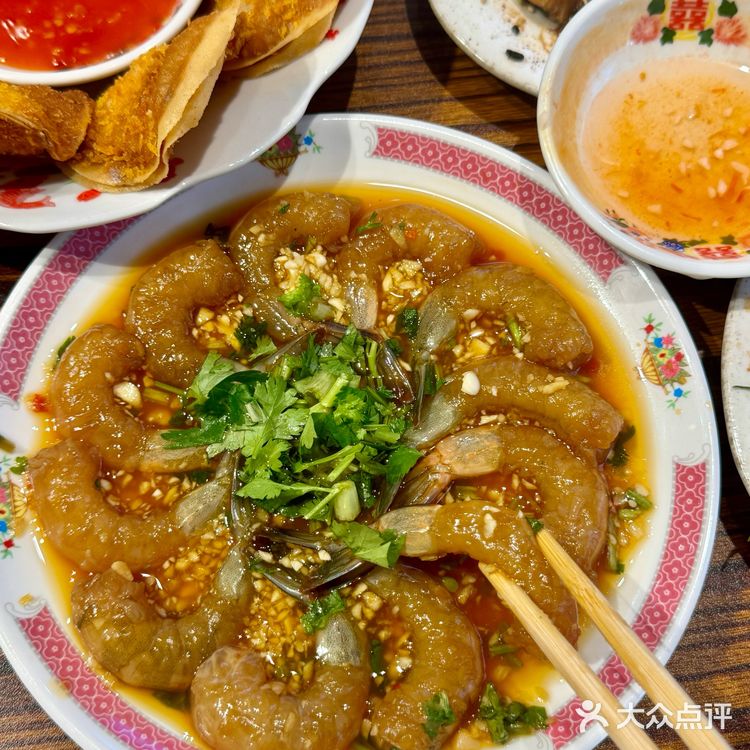 长沙五一广场。。。求你快去吃[流泪][流泪][流泪]