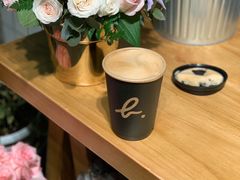 姜汁拿铁-agnès b. CAFE(ifc mallLA LOGGIA bis)