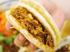 腊汁肉夹馍-秦䩊会·陕西biangbiang面(畹町路店)
