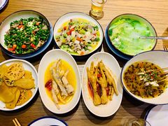 -二孃鸡爪爪(东风路总店)