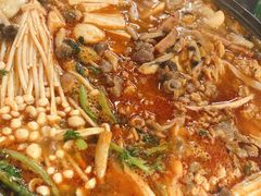 部队锅-MI WU FACTORY米屋美食工厂餐厅(绿地店)