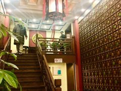 -梅龙镇酒家(南京西路总店)