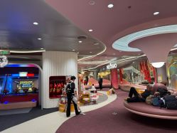 -奈尔宝·国风主题儿童乐园·亲子餐厅(豫园商城店)