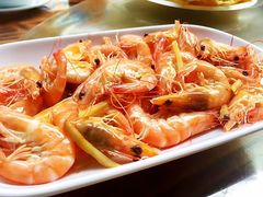 -三亚火车头万人海鲜广场