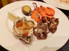 -怡聚轩全日制自助餐厅(大中华喜来登酒店)