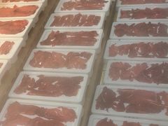 -来龍儿鲜切牛肉自助老火锅