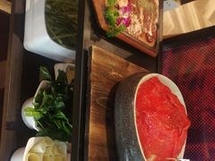 -热火朝天鲜切牛肉火锅(南强街巷店)