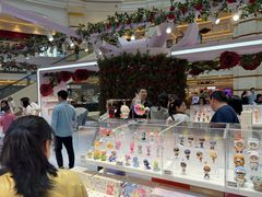 -泡泡玛特POPMART(上海环球港店)